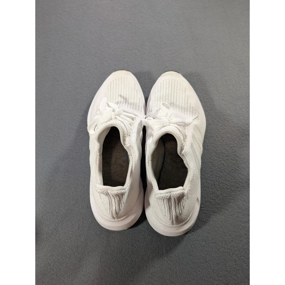 Adidas Swift Run Mens Size 11 White Knit Running Shoes Sneakers Athletic